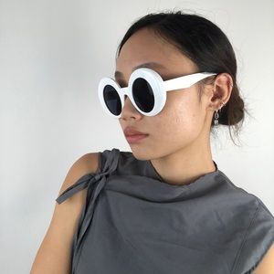 OVERSIZED OVAL SUNGLASSES
